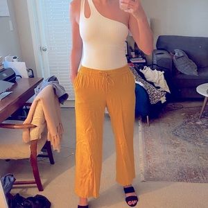 Old Navy Mustard Yellow Linen Coastal Grandmother Straight Leg Pants